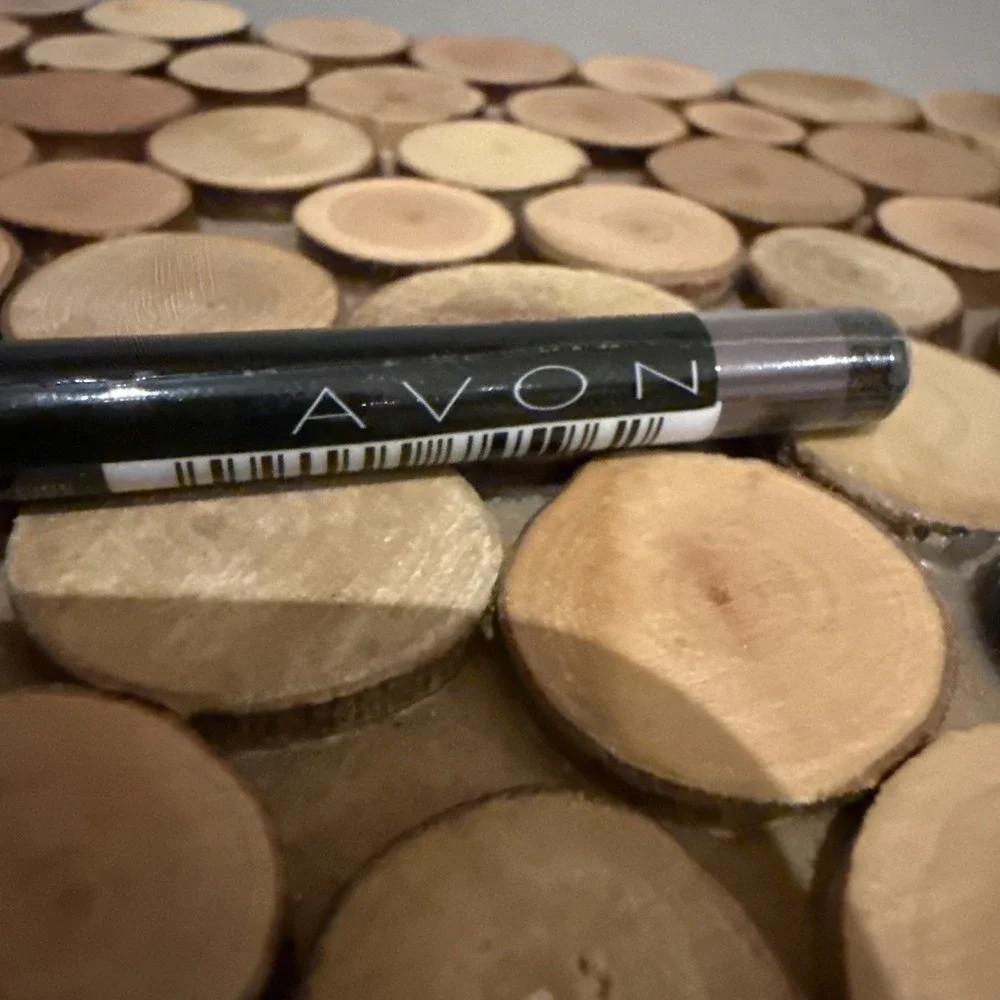 Avon Glimmersticks Chromes Eye Liner- Vivid Grey G13‎ -New & Sealed!